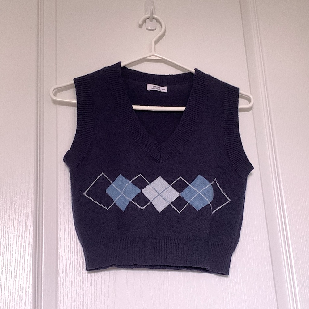 Navy argyle cropped sweater vest
